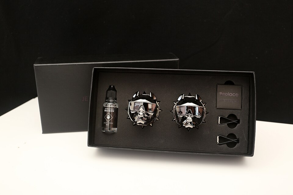 Creative Bulldog Car Air Freshener with Gift Box Creative Bulldog Car Air Freshener with Gift Box