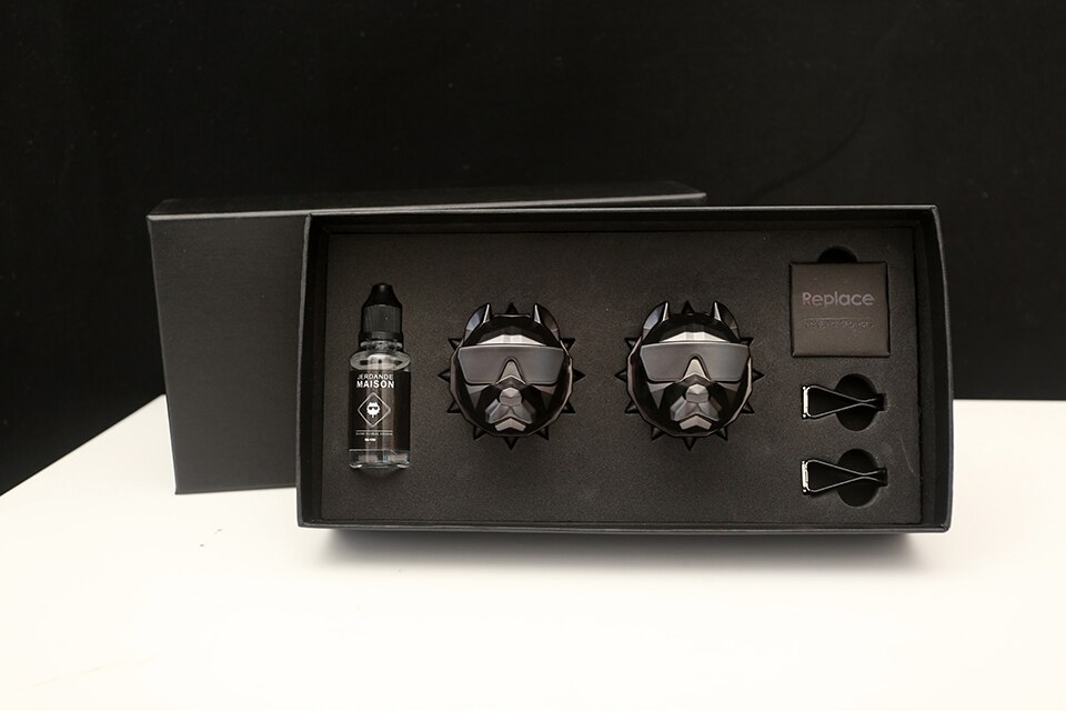 Creative Bulldog Car Air Freshener with Gift Box Creative Bulldog Car Air Freshener with Gift Box