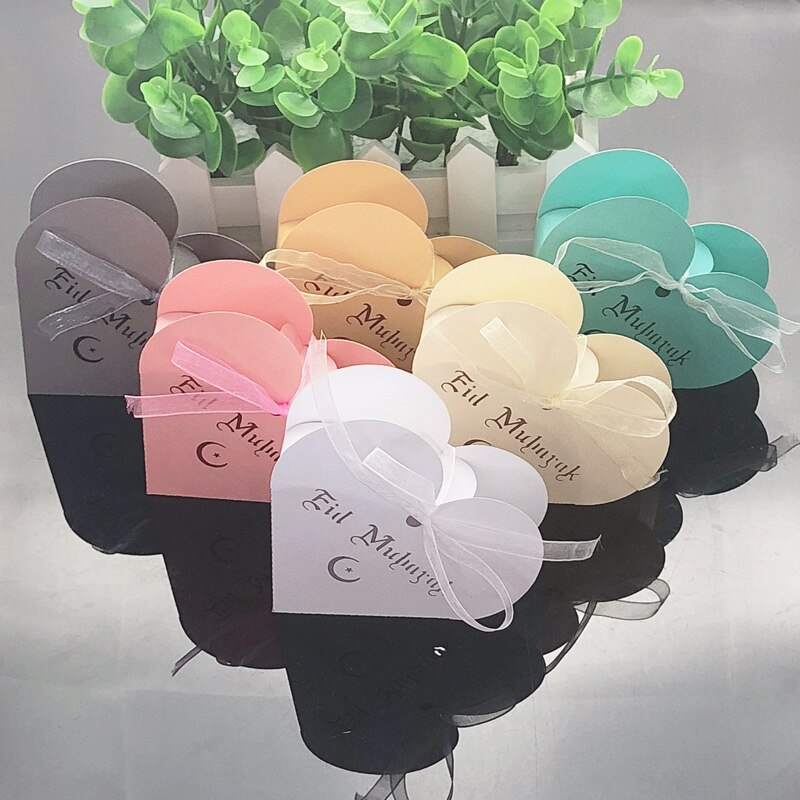 Heart Shaped Eid Mubarak Gift Box 10-100 Pcs Heart Shaped Eid Mubarak Gift Box 10-100 Pcs