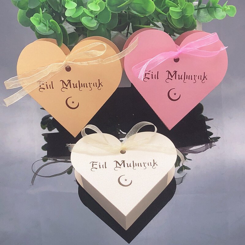 Heart Shaped Eid Mubarak Gift Box 10-100 Pcs Heart Shaped Eid Mubarak Gift Box 10-100 Pcs